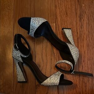 Jennifer Lopez Silver Glittery Heels